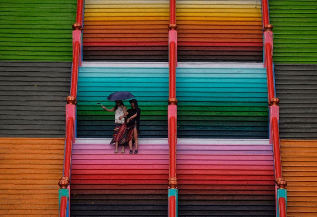 Sắp lắp thang máy trong hang động nổi tiếng ở Malaysia