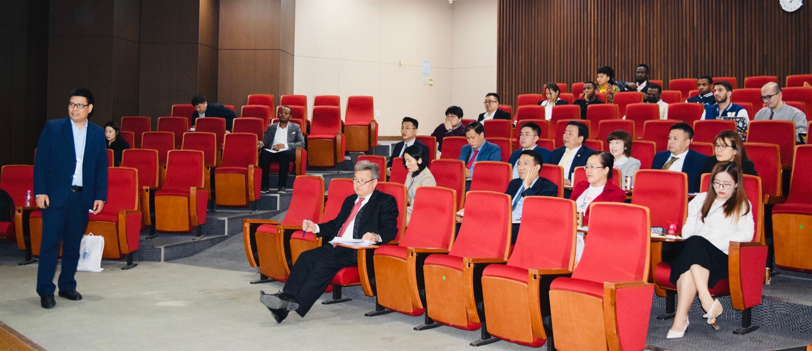 Học tập kinh nghiệm về kiểm kê khí nhà kính tại Hàn Quốc