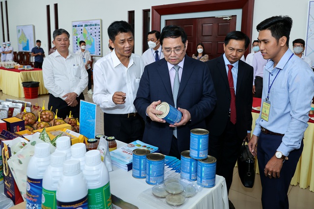 Thủ tướng chia sẻ 13 vấn đề lớn về phát triển hệ sinh thái đầu tư
