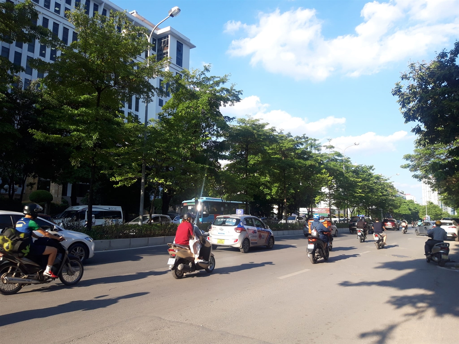 Thời tiết ngày 28/7: Bắc Bộ và Trung Bộ tiếp tục nắng nóng oi bức