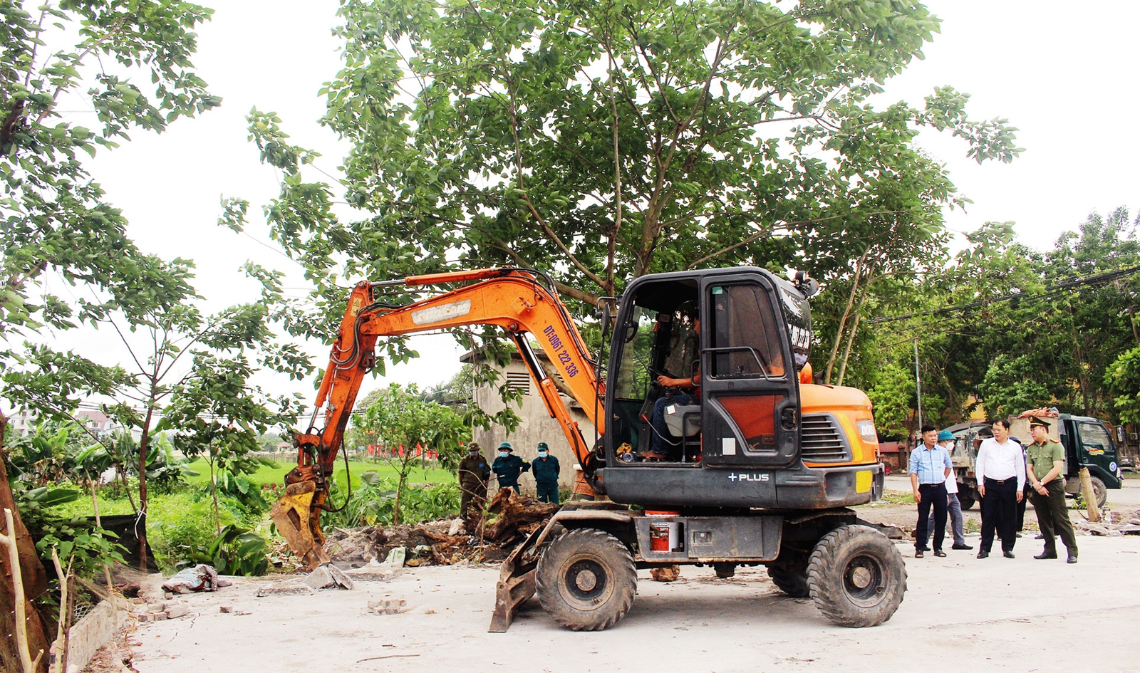 Yên Lạc (Vĩnh Phúc): Đồng loạt ra quân xử lý vi phạm đất đai