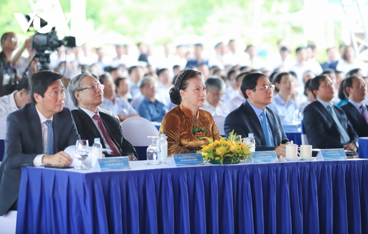 Toàn cảnh Quảng Ninh khánh thành cao tốc Vân Đồn - Móng Cái