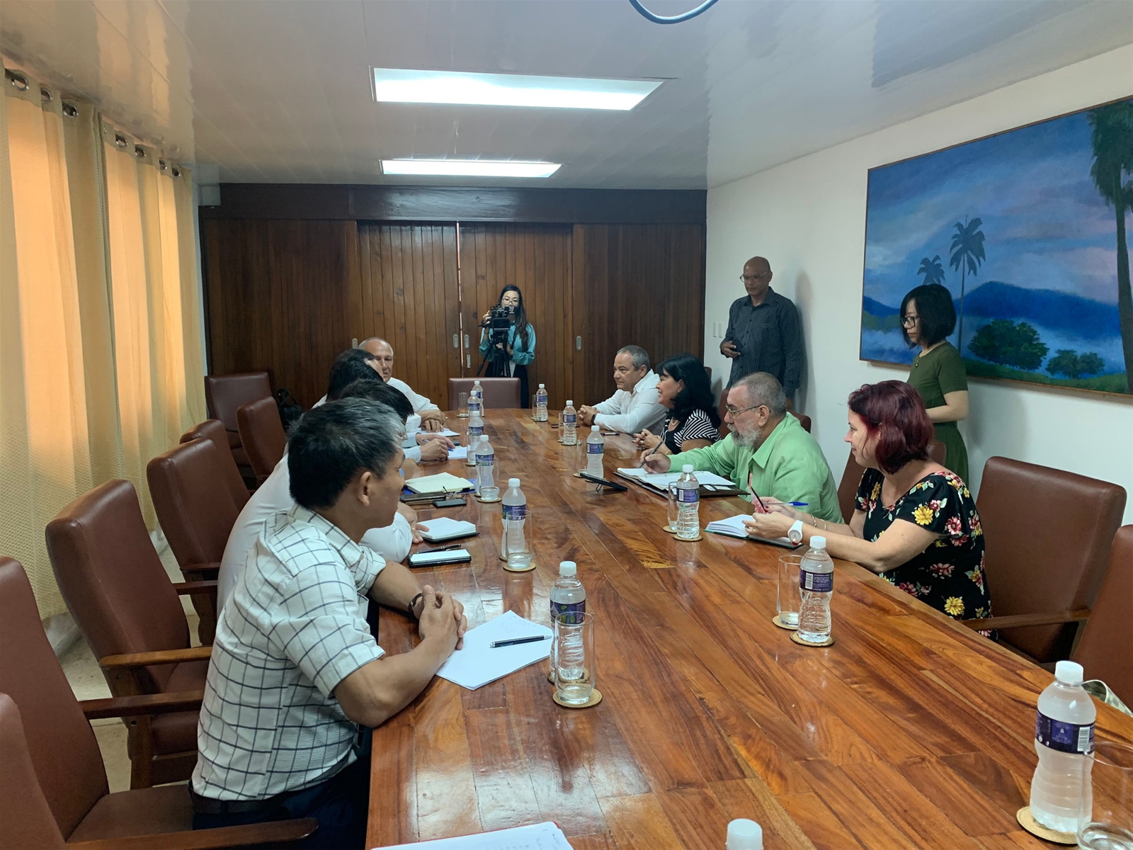 Tăng cường hợp tác với Bộ Khoa học, Công nghệ và Môi trường Cuba trong lĩnh vực khí tượng thủy văn, môi trường và kinh tế tuần hoàn