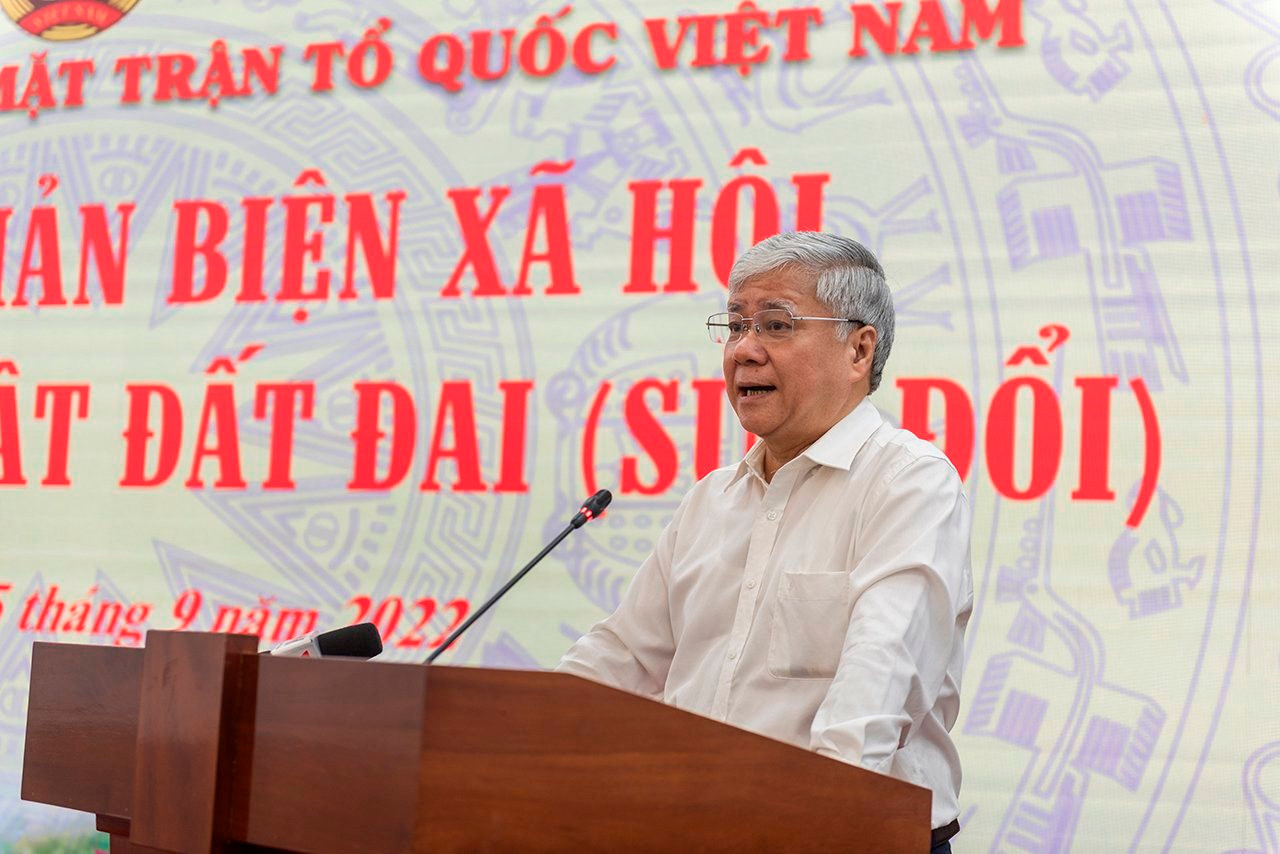 Đảm bảo quyền và nghĩa vụ của người sử dụng đất và quyền của người bị thu hồi đất