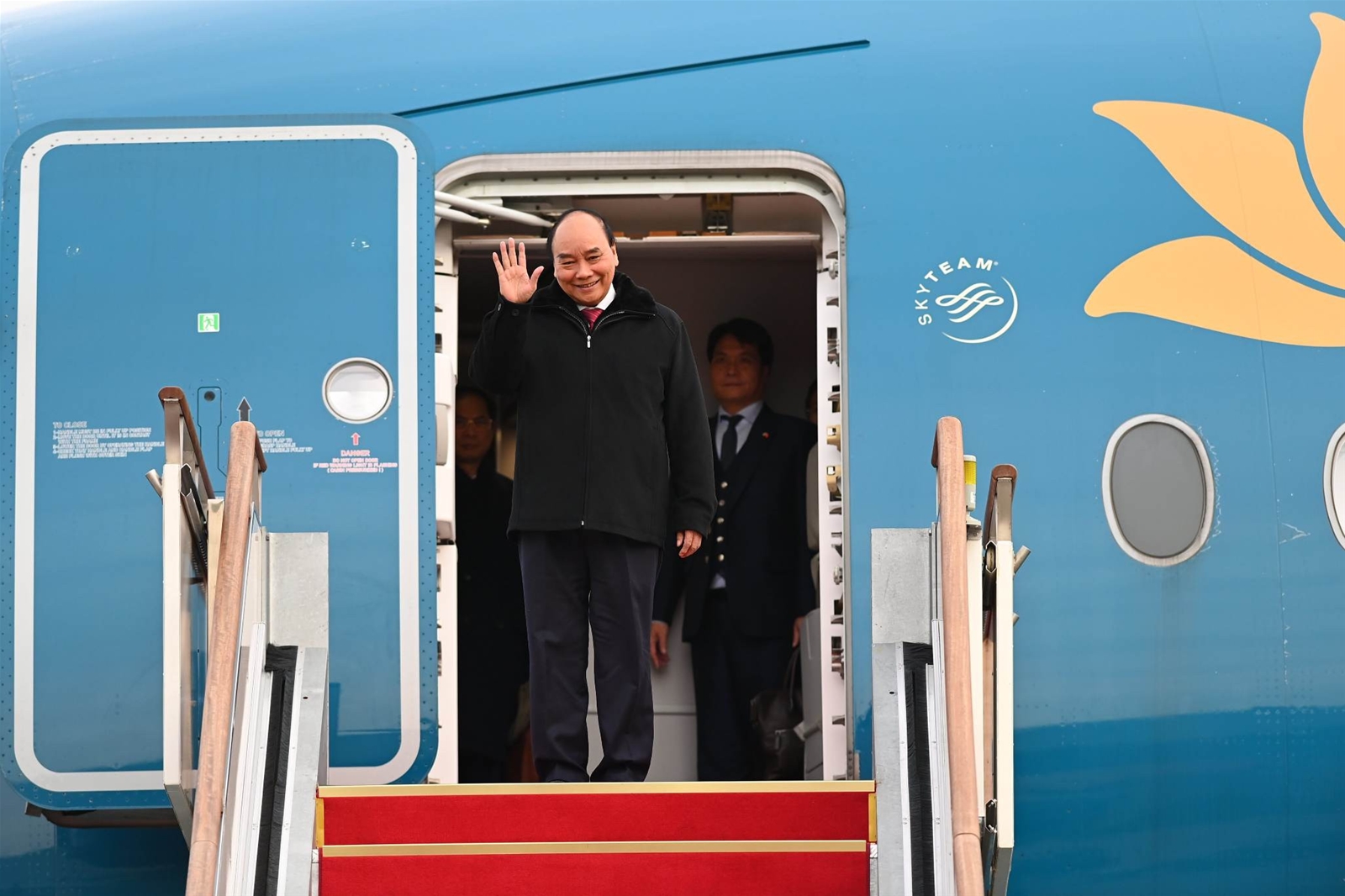 Chủ tịch nước Nguyễn Xuân Phúc đến Seoul, bắt đầu thăm Hàn Quốc