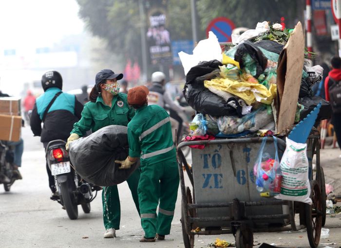 Hà Nội: Tăng cường triển khai phân loại rác thải sinh hoạt theo lộ trình