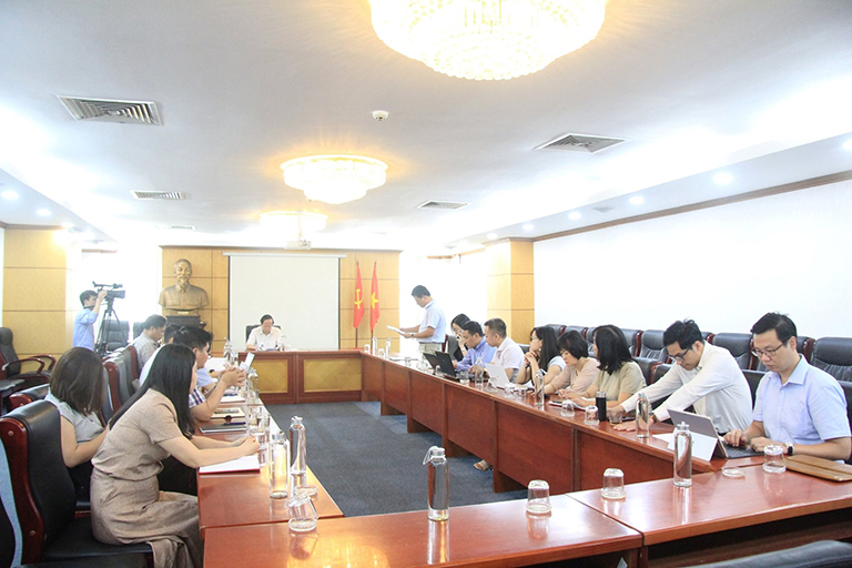 Thực hiện nhiệm vụ trọng tâm về khoa học công nghệ trong lĩnh vực TN&MT