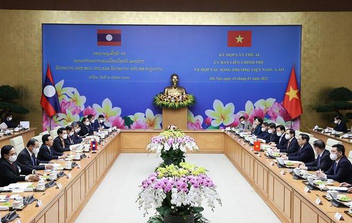 Kết nối hai nền kinh tế Việt Nam-Lào về cả thể chế và hạ tầng