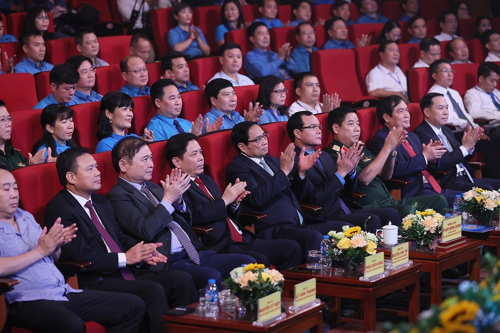Thủ tướng biểu dương hơn 2 triệu sáng kiến làm lợi hàng chục nghìn tỷ đồng