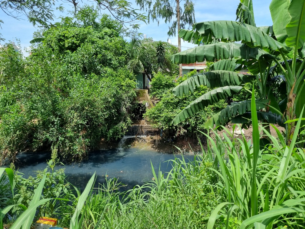 Ô nhiễm ở các khu dân cư xã chuẩn nông thôn mới xã Đông Thạnh, huyện Hóc Môn