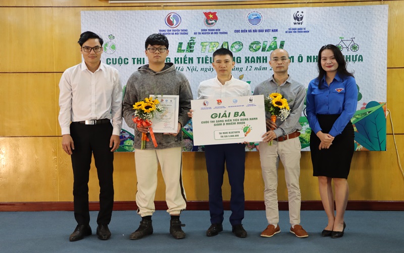 Trao giải Cuộc thi Sáng kiến tiêu dùng xanh, giảm ô nhiễm nhựa