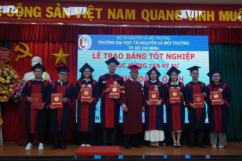 Đôi điều ghi nhận về công tác đào tạo nguồn nhân lực ngành Tài nguyên và Môi trường