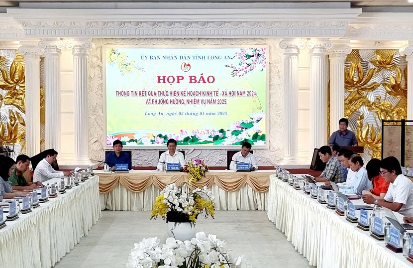 Long An: Thúc đẩy tăng trưởng kinh tế và chú trọng công tác bảo vệ môi trường