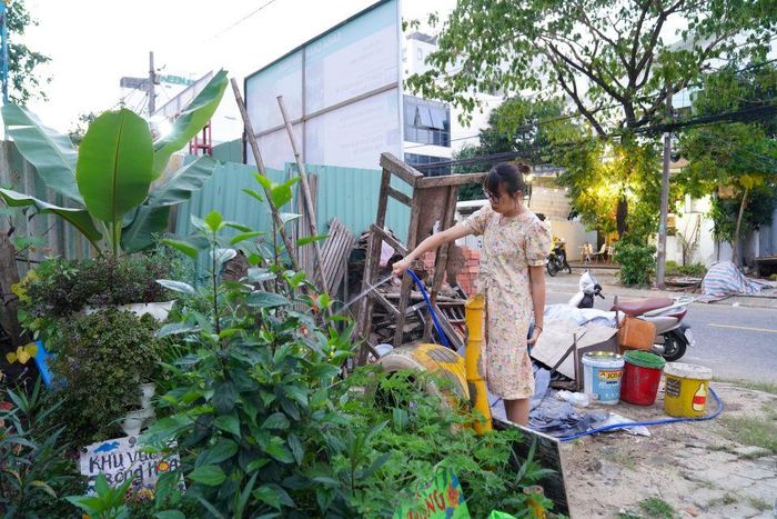 Khu vườn cộng đồng hình thành… từ rác thải