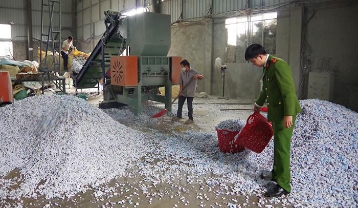 Một doanh nghiệp ở Kim Thành có dấu hiệu vi phạm môi trường