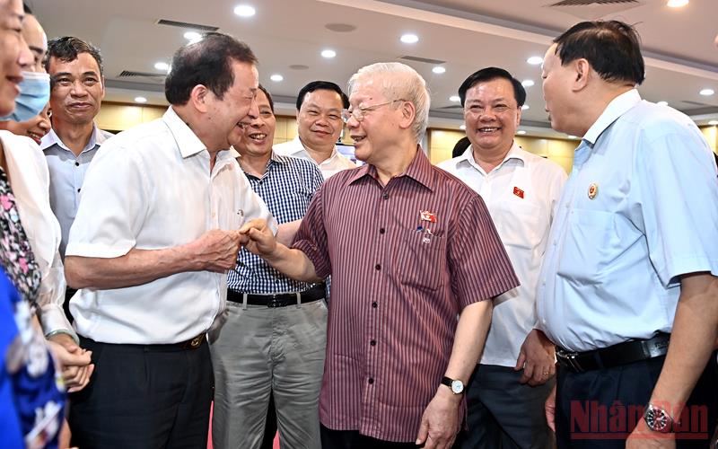 Tổng Bí thư Nguyễn Phú Trọng tiếp xúc cử tri Hà Nội