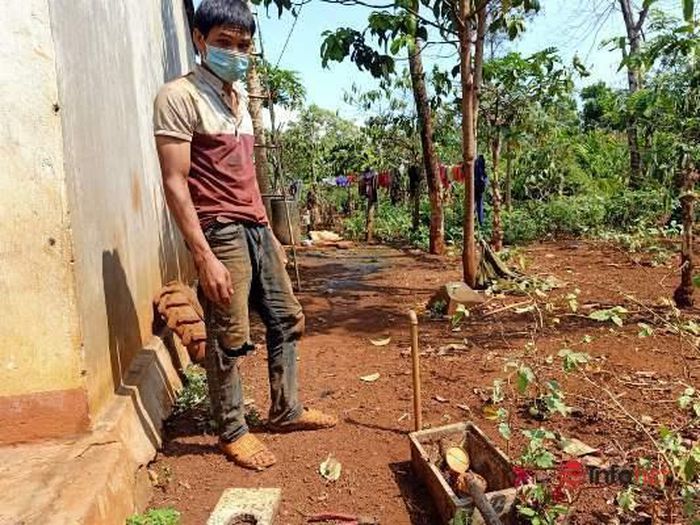 Đắk Lắk: Công trình nước sạch 'đắp chiếu', dân khoan giếng, lấy nước suối về dùng rồi... quay lưng luôn