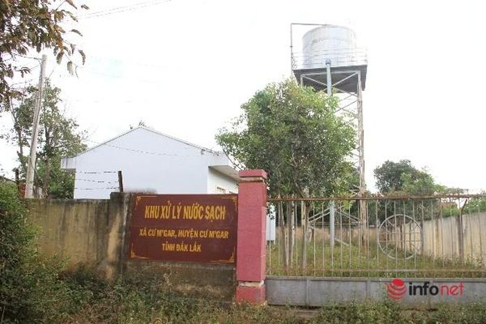 Đắk Lắk: Công trình nước sạch 'đắp chiếu', dân khoan giếng, lấy nước suối về dùng rồi... quay lưng luôn