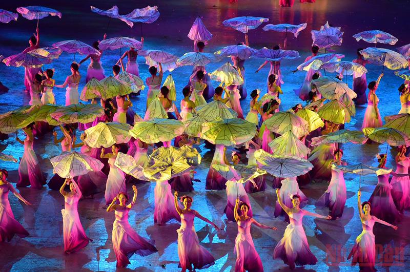 Lễ khai mạc SEA Games 31: Vì một Đông Nam Á mạnh mẽ hơn!