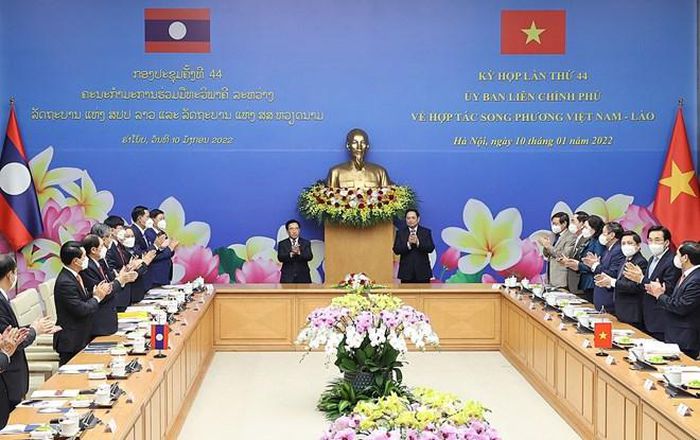 Kết nối hai nền kinh tế Việt Nam-Lào về cả thể chế và hạ tầng