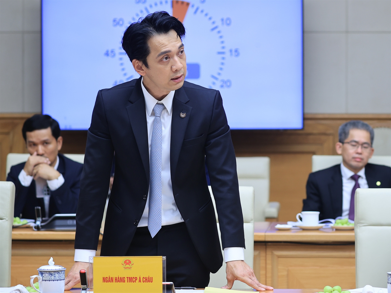 Thủ tướng Phạm Minh Chính: Hệ thống ngân hàng cần thực hiện '6 tăng, 6 giảm, 6 tăng tốc, bứt phá'