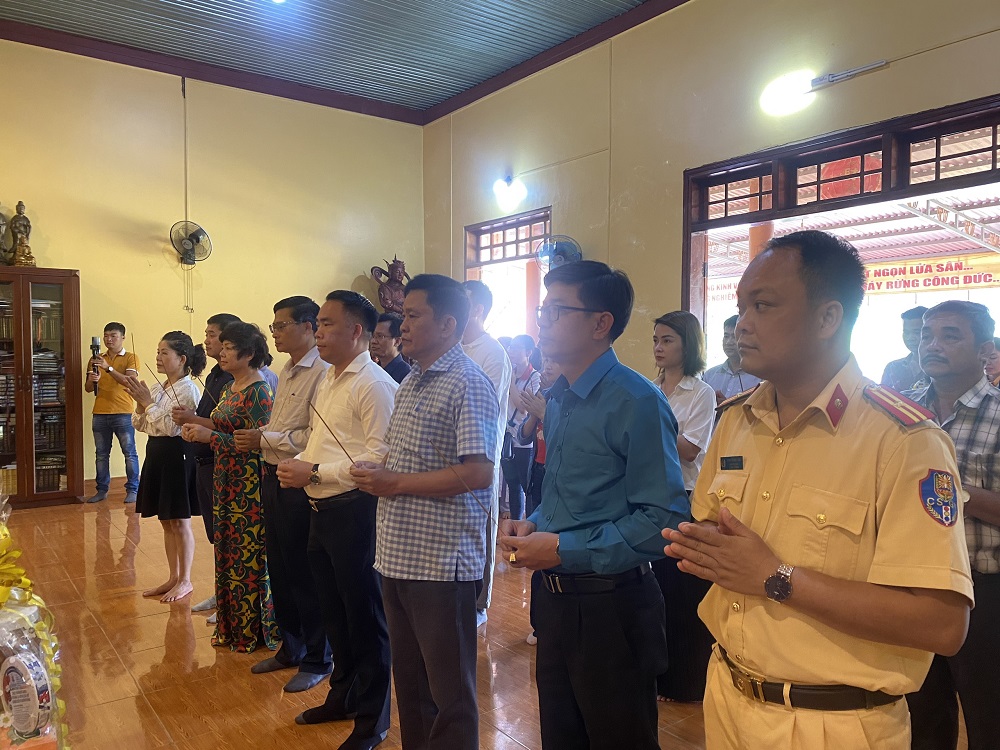 Phóng sự ảnh: Chương trình “Chùa xanh” trồng cây ở chùa Phước Vân, Đắk Lắk