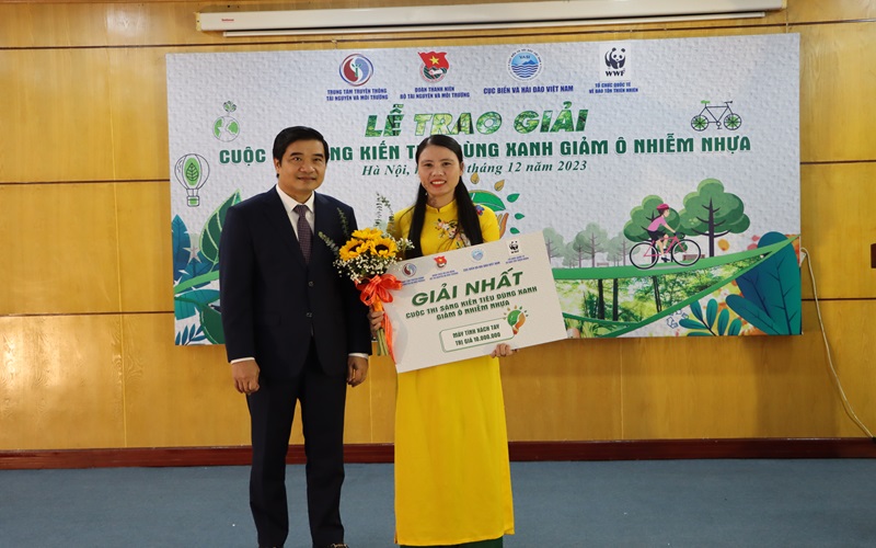 Trao giải Cuộc thi Sáng kiến tiêu dùng xanh, giảm ô nhiễm nhựa