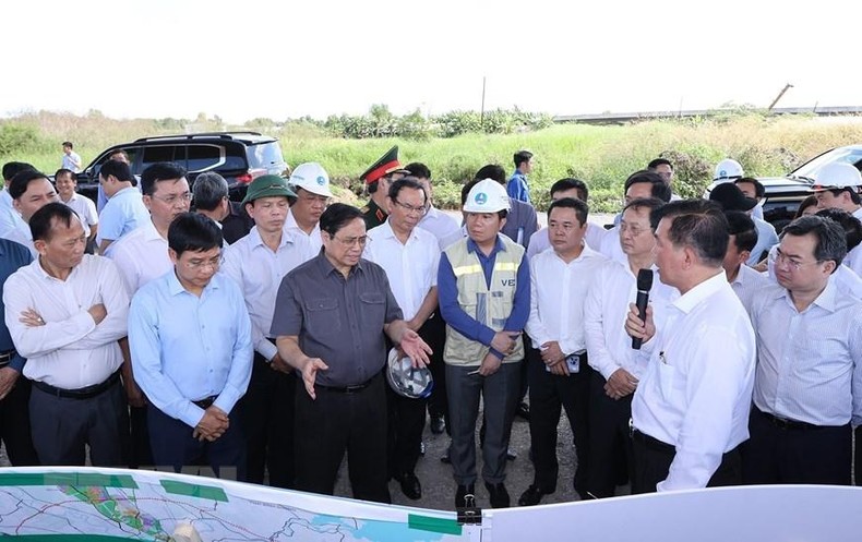 Thủ tướng Phạm Minh Chính kiểm tra một số dự án trọng điểm tại TP Hồ Chí Minh