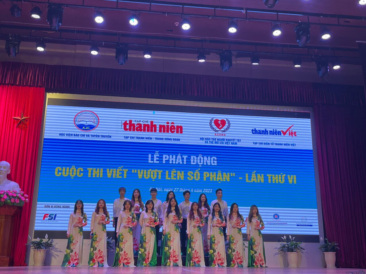Phát động cuộc thi viết 'Vượt lên số phận' lần thứ VI