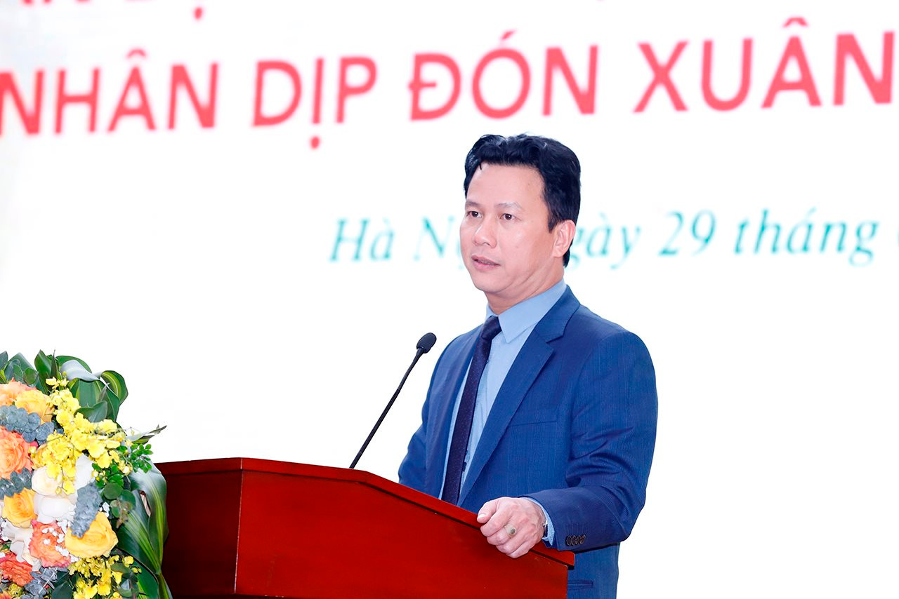 Bộ Tài nguyên và Môi trường gặp mặt cán bộ lãnh đạo qua các thời kỳ nhân dịp đón Xuân Giáp Thìn 2024