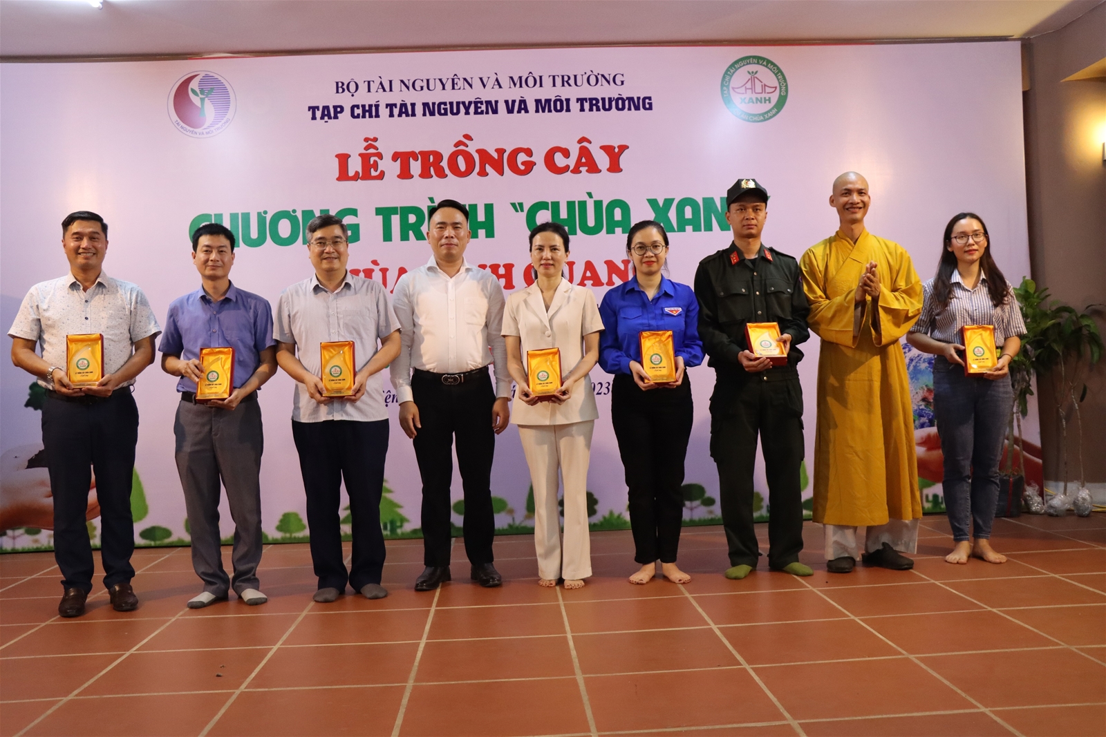 Tạp chí Tài nguyên và Môi trường trồng 663 cây tại chùa Linh Quang, Điện Biên