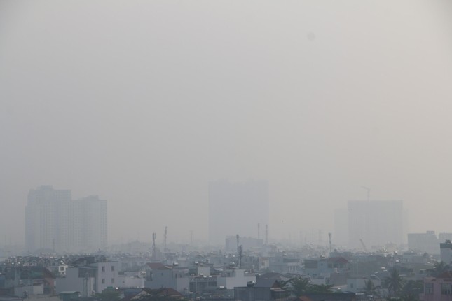 TPHCM se lạnh, sương mù dày đặc vào buổi sáng