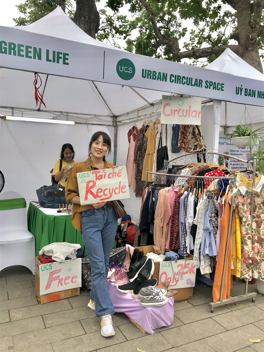 Độc đáo dự án cửa hàng thời trang tuần hoàn của nhóm bạn trẻ: “Tái sinh” đồ cũ, giảm thiểu rác thải