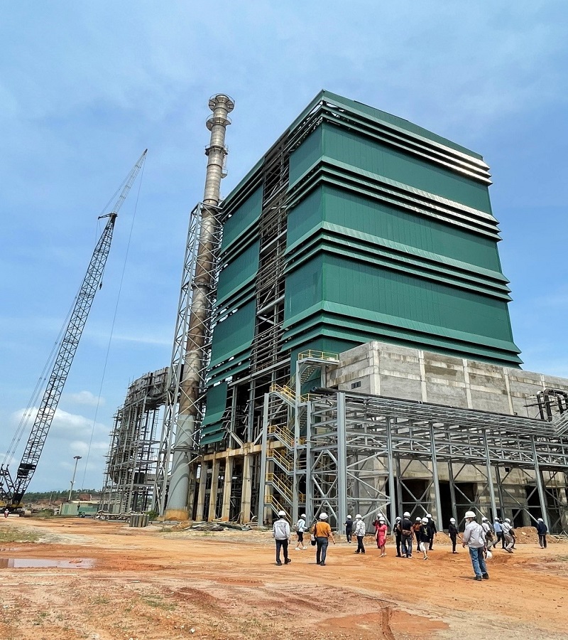 Nhà máy Bột - Giấy VNT19 thi công đường ống xả thải theo đúng phê chuẩn thiết kế của các cơ quan chức năng