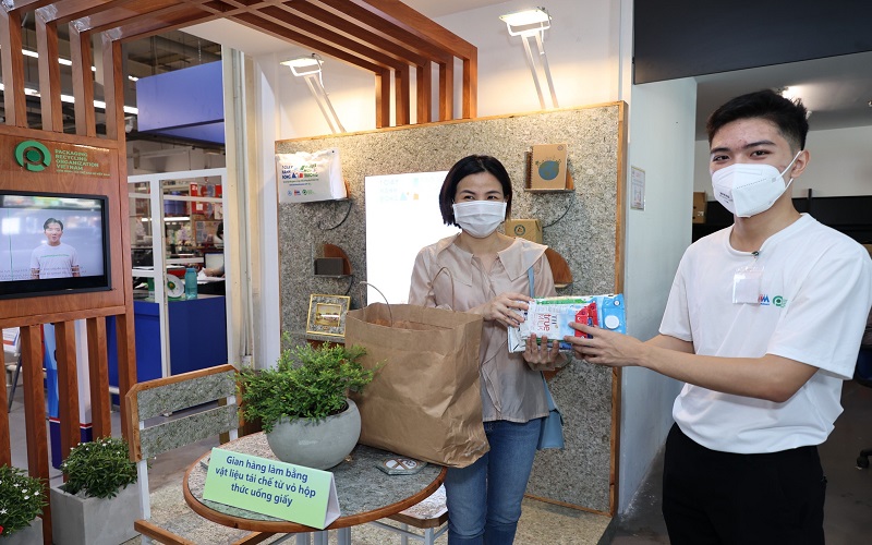 Tái khởi động chương trình thu gom vỏ hộp giấy tại các siêu thị Mega Market ở Hà Nội và TP. Hồ Chí Minh