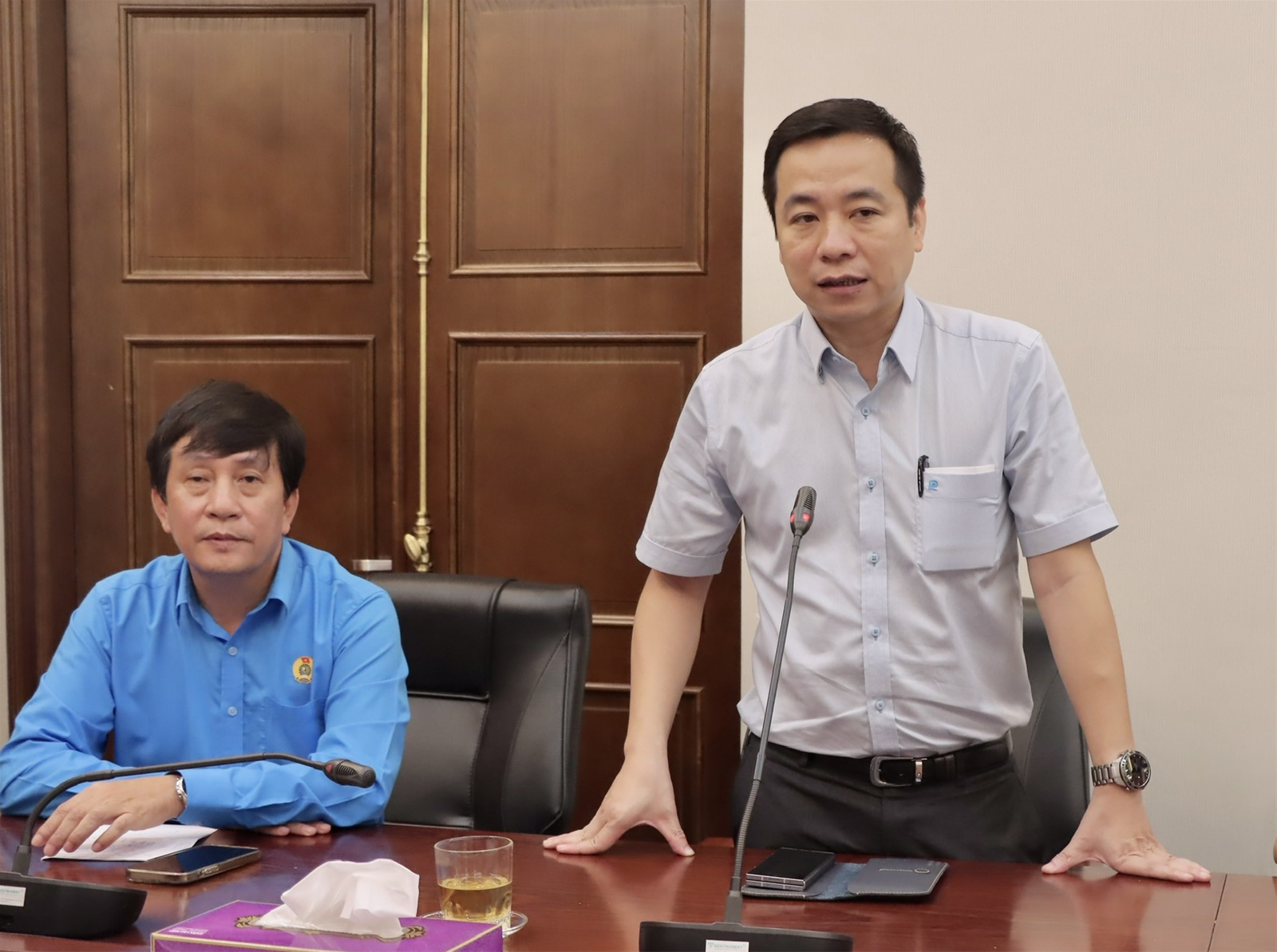 Hơn 2,3 tỷ đồng được lực lượng Quản lý thị trường ủng hộ người dân bị ảnh hưởng bởi bão, lũ