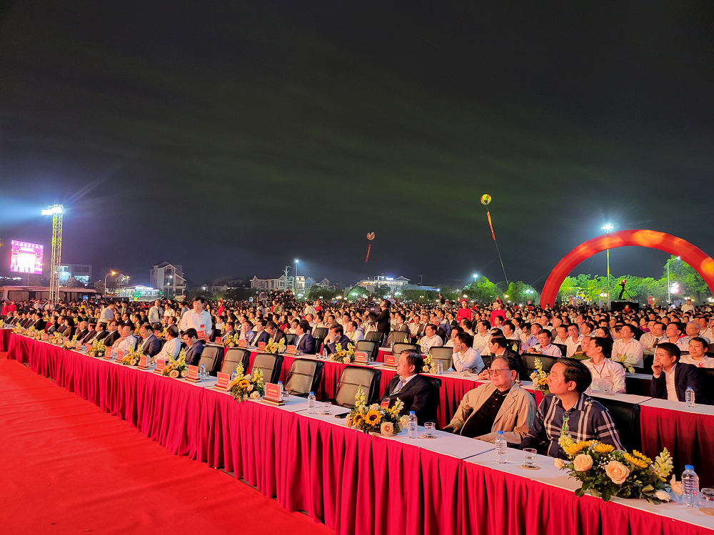 Toàn cảnh Lễ công bố thành lập thị xã Thuận Thành của tỉnh Bắc Ninh