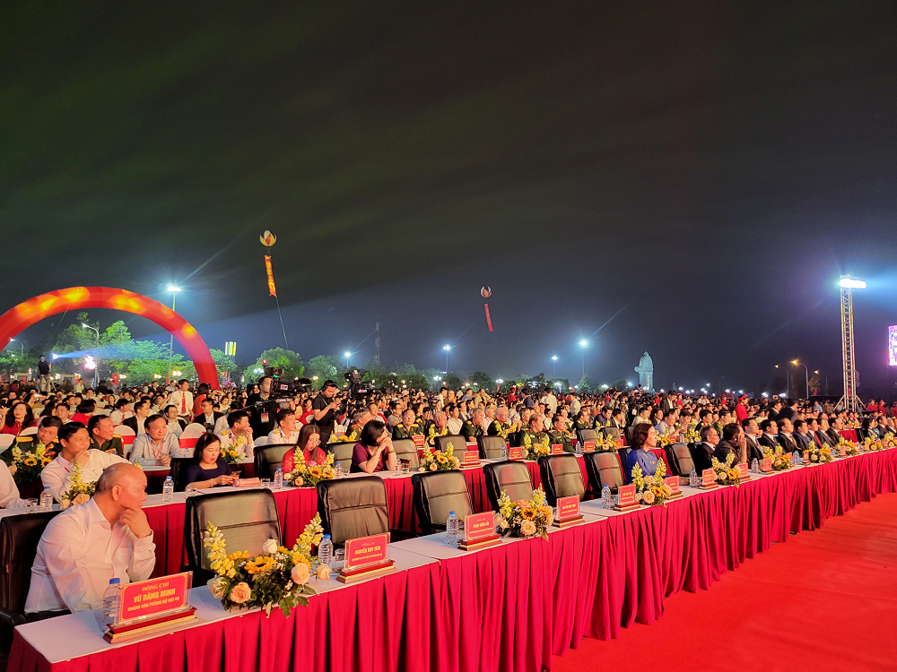 Toàn cảnh Lễ công bố thành lập thị xã Thuận Thành của tỉnh Bắc Ninh