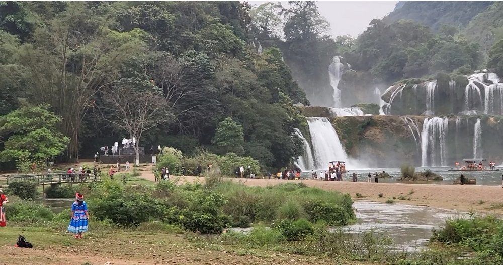 Chiêm ngưỡng vẻ đẹp thiên nhiên hùng vĩ của non nước Cao Bằng