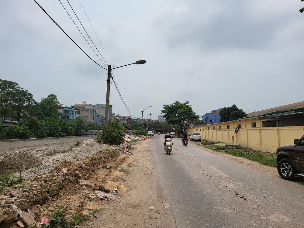 Hà Đông - Hà Nội: Rác thải ngổn ngang, nhếch nhác tại đường Ngô Quyền