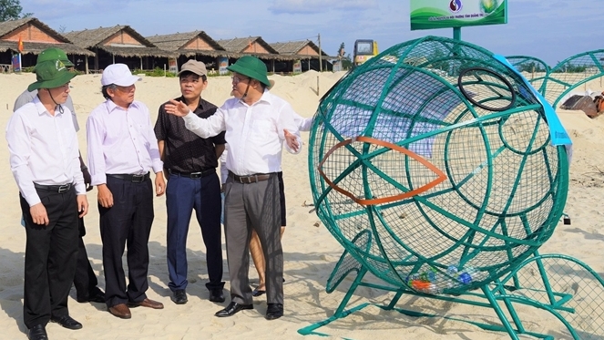 Ứng dụng, phát triển công nghệ cao trong quản lý tài nguyên môi trường
