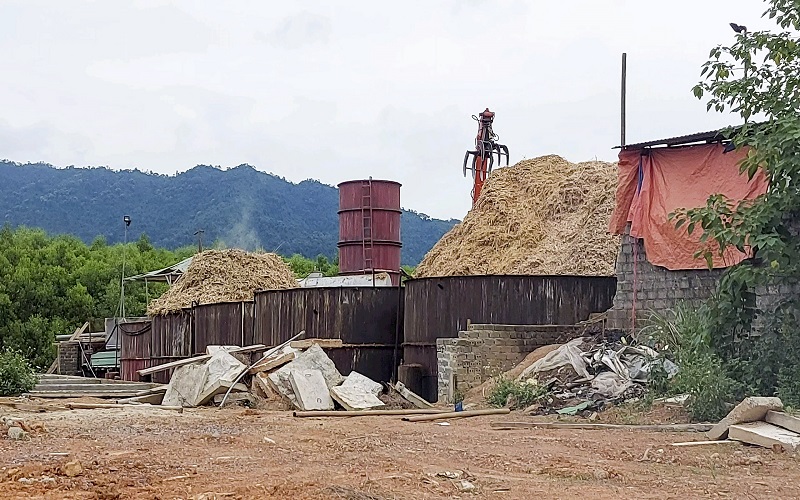 Thanh Hóa yêu cầu dừng hoạt động nhà máy vàng mã xả thải ra sông