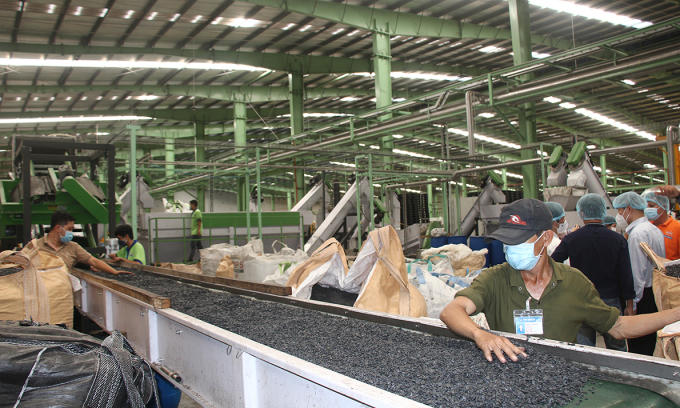 Tân Hiệp Phát giảm 70.000 tấn rác nhựa sau một thập kỷ