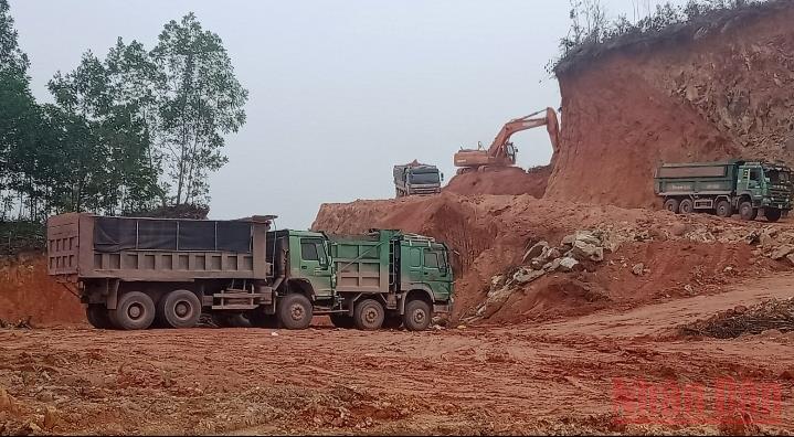 Bát nháo khai thác mỏ đất ở Thái Nguyên