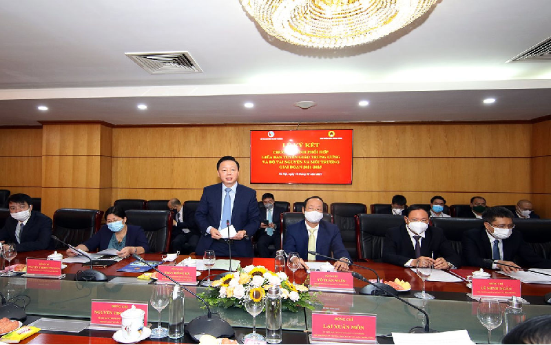 Ban Tuyên giáo Trung ương và Bộ TN&MT ký kết Chương trình phối hợp giai đoạn 2021 - 2026