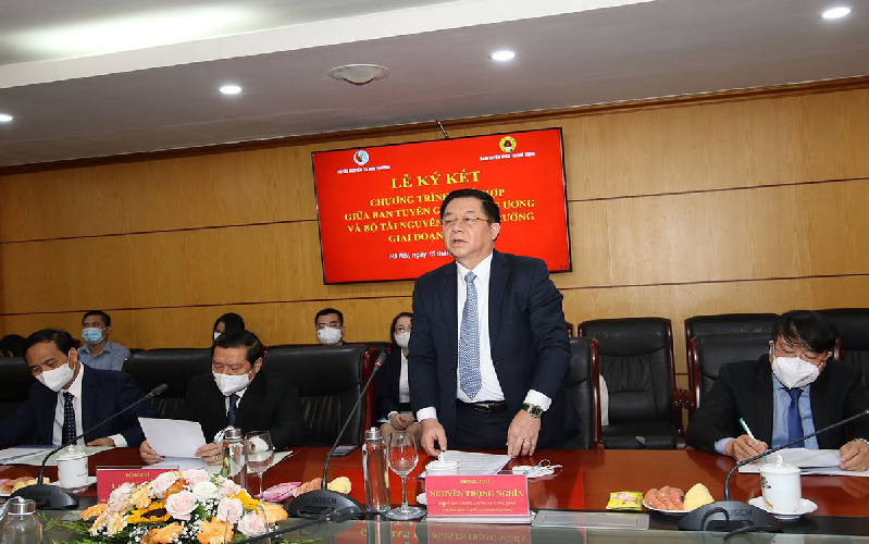 Ban Tuyên giáo Trung ương và Bộ TN&MT ký kết Chương trình phối hợp giai đoạn 2021 - 2026
