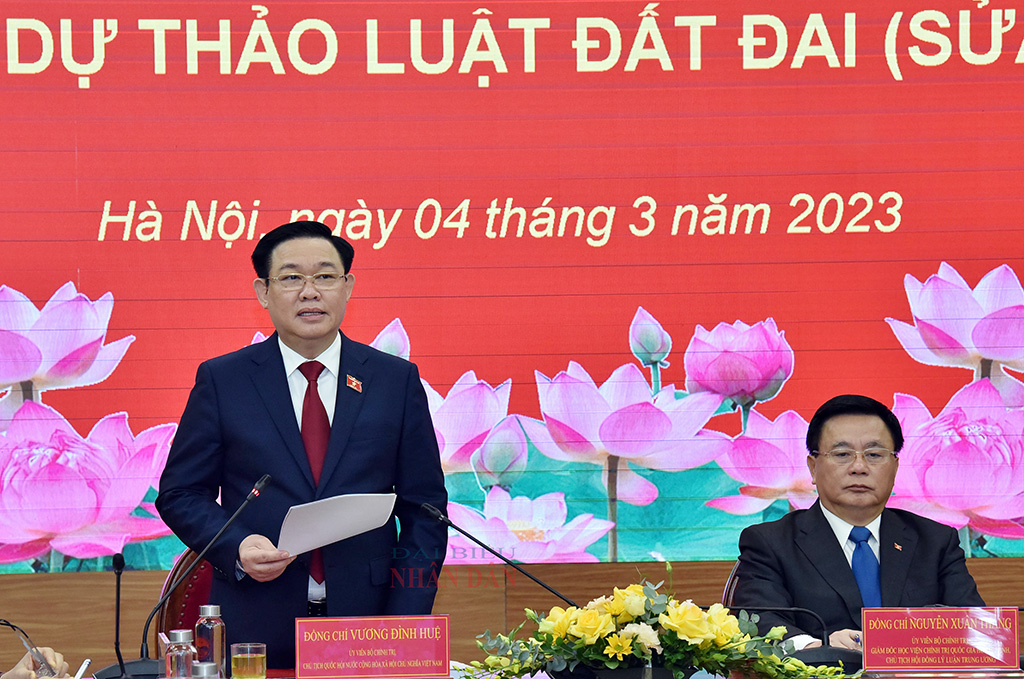 Chủ tịch Quốc hội Vương Đình Huệ chủ trì Tọa đàm góp ý dự thảo Luật Đất đai (sửa đổi)