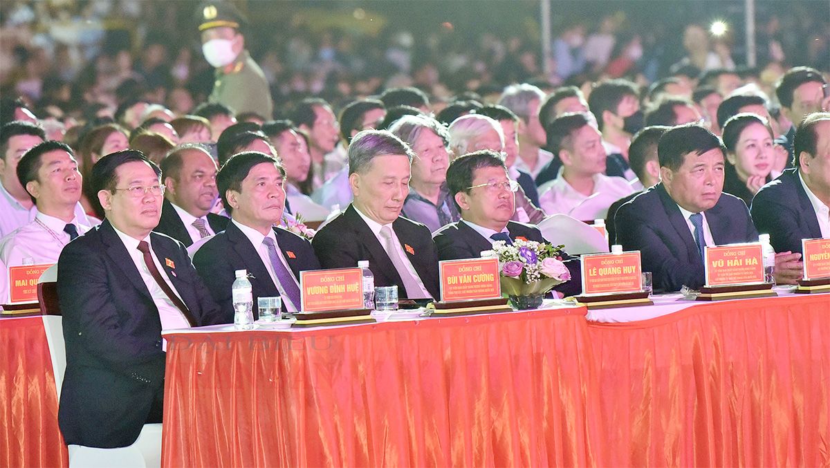 Chủ tịch Quốc hội Vương Đình Huệ dự lễ khai mạc Tuần Văn hoá, Du lịch Hà Nam năm 2023