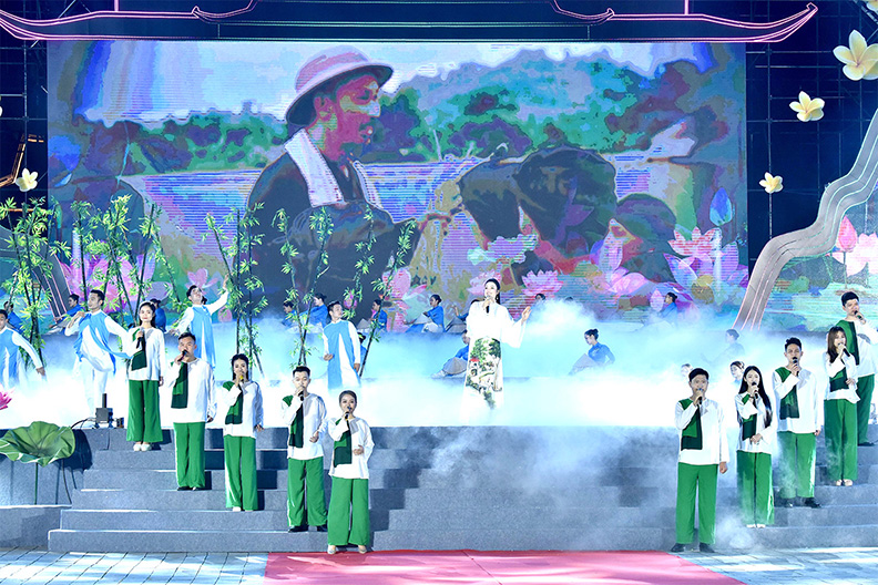 Chủ tịch Quốc hội Vương Đình Huệ dự lễ khai mạc Tuần Văn hoá, Du lịch Hà Nam năm 2023