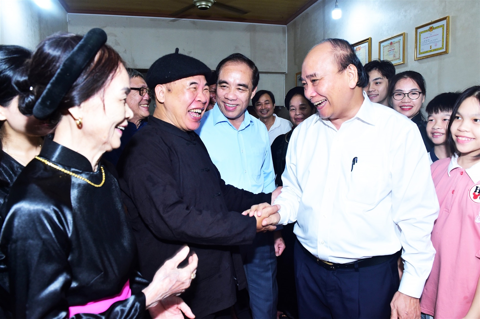 Chủ tịch nước dâng hương tưởng nhớ Chủ tịch Hồ Chí Minh tại Khu di tích Quốc gia đặc biệt Tân Trào